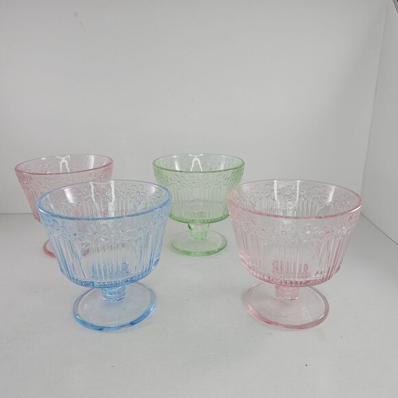 Daisy Flower Glass Dessert Pedestal Cups Set of 4 Blue Green PInk - Picture 2 of 12